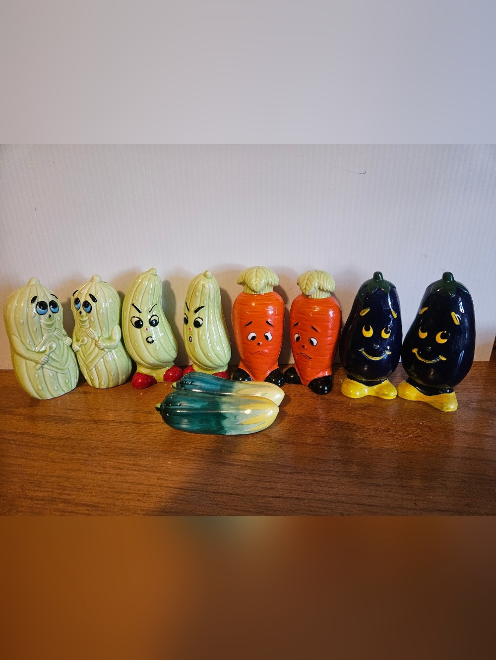 VINTAGE ANTHROPOMORPHIC JAPAN S/P